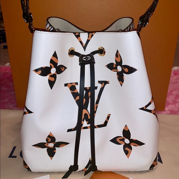 Louis Vuitton Handbags - 💰SOLD💰NWT LOUIS VUITTON NEONOE JUNGLE IN IVOIRE